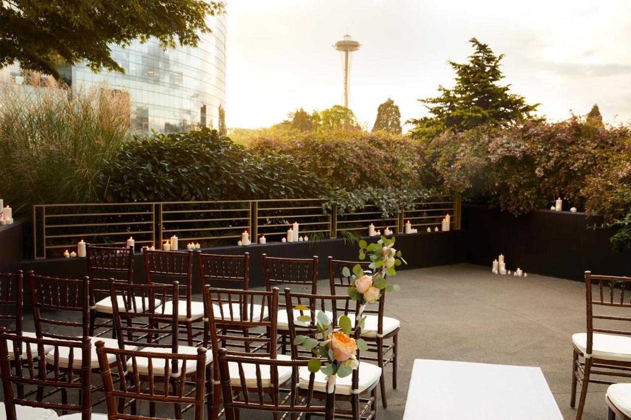 1 Hotel Seattle Exterior foto The outdoor wedding venue at the Four Seasons Hotel Seattle